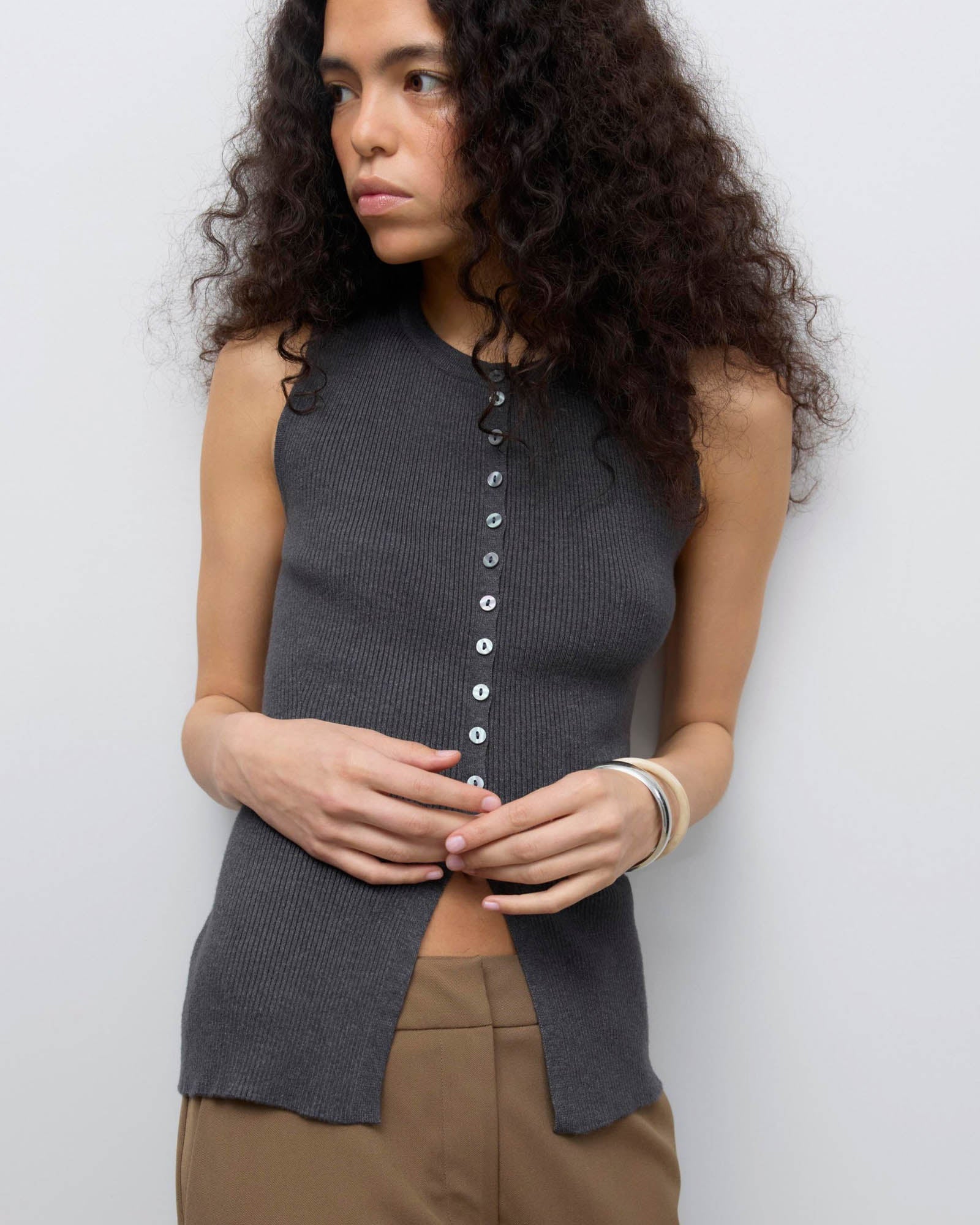 AWUKINO KNIT VEST